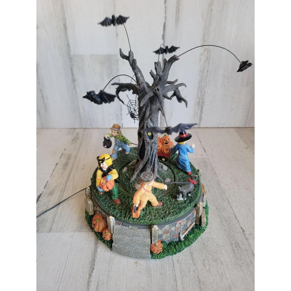 Dept 56 55201 AS IS Costume Parade snow village Halloween